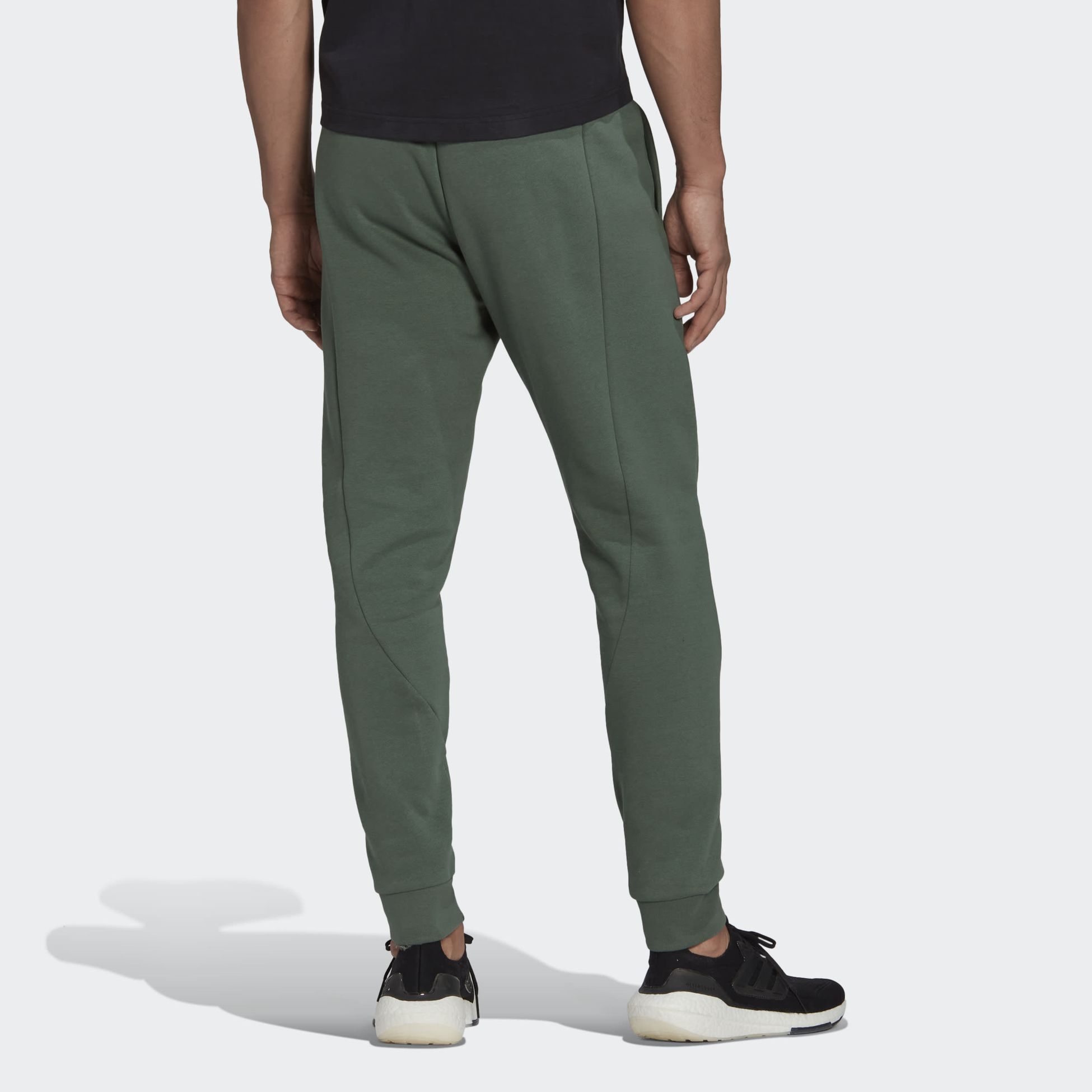 ADIDAS Stadium Fleece Badge of Sport Cuffed Joggers pÃ¥ stadium.se